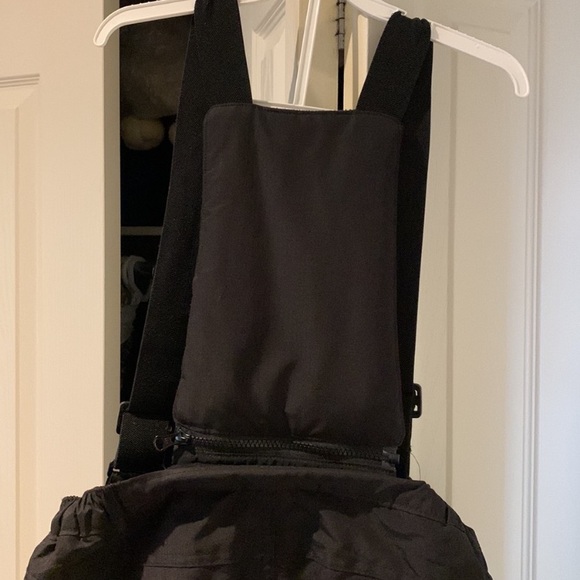 ❄️💦EUC Unisex Children’s Place Black Snowpants - size 12 - Picture 7 of 16